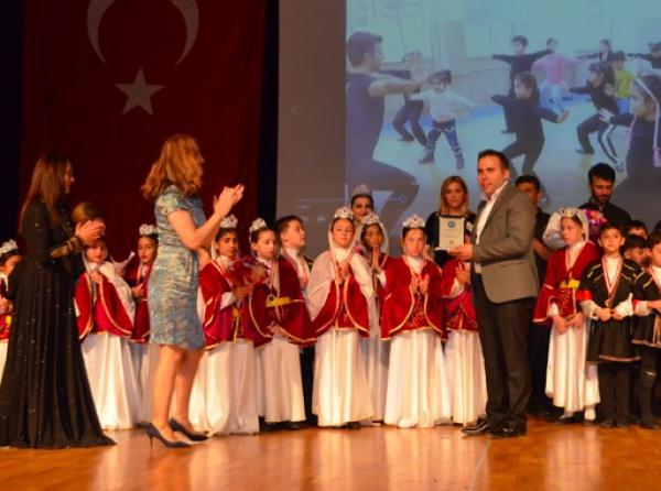 Beşiktaş Halk Eğitim Merkezi Olarak Düzenlediğimiz Türk Halk Oyunları Gecemizi Gerçekleştirdik